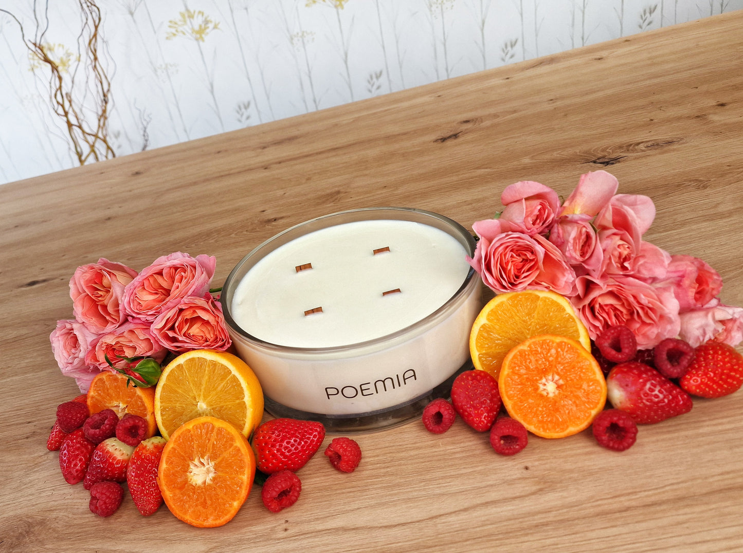 Vela POEMIA – frambuesa, caramelo y vainilla
