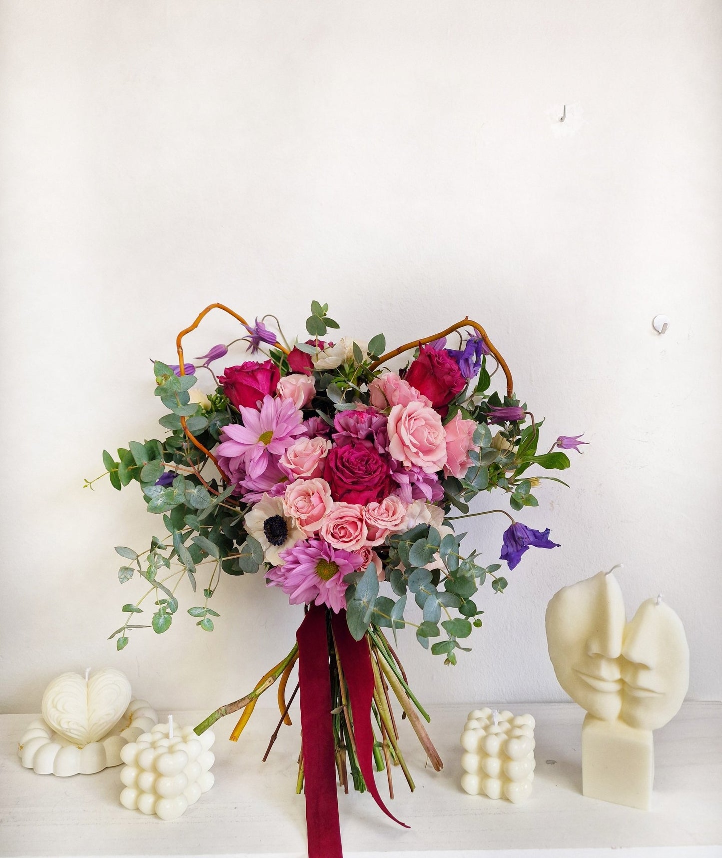 Ramo artesanal Ramo Corazon de flores naturales hecho a mano en Taller Floral by Vera Kiperi Zaragoza