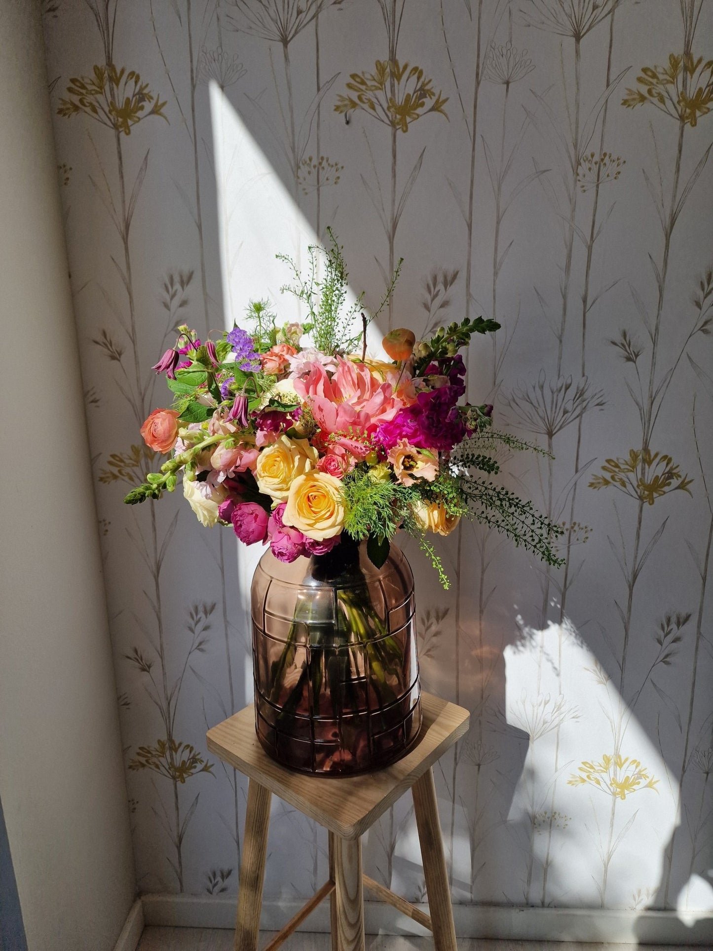 artesanal Ramo Dia de la Madre "GRACIAS" hecho a mano en Taller Floral by Vera Kiperi Zaragoza