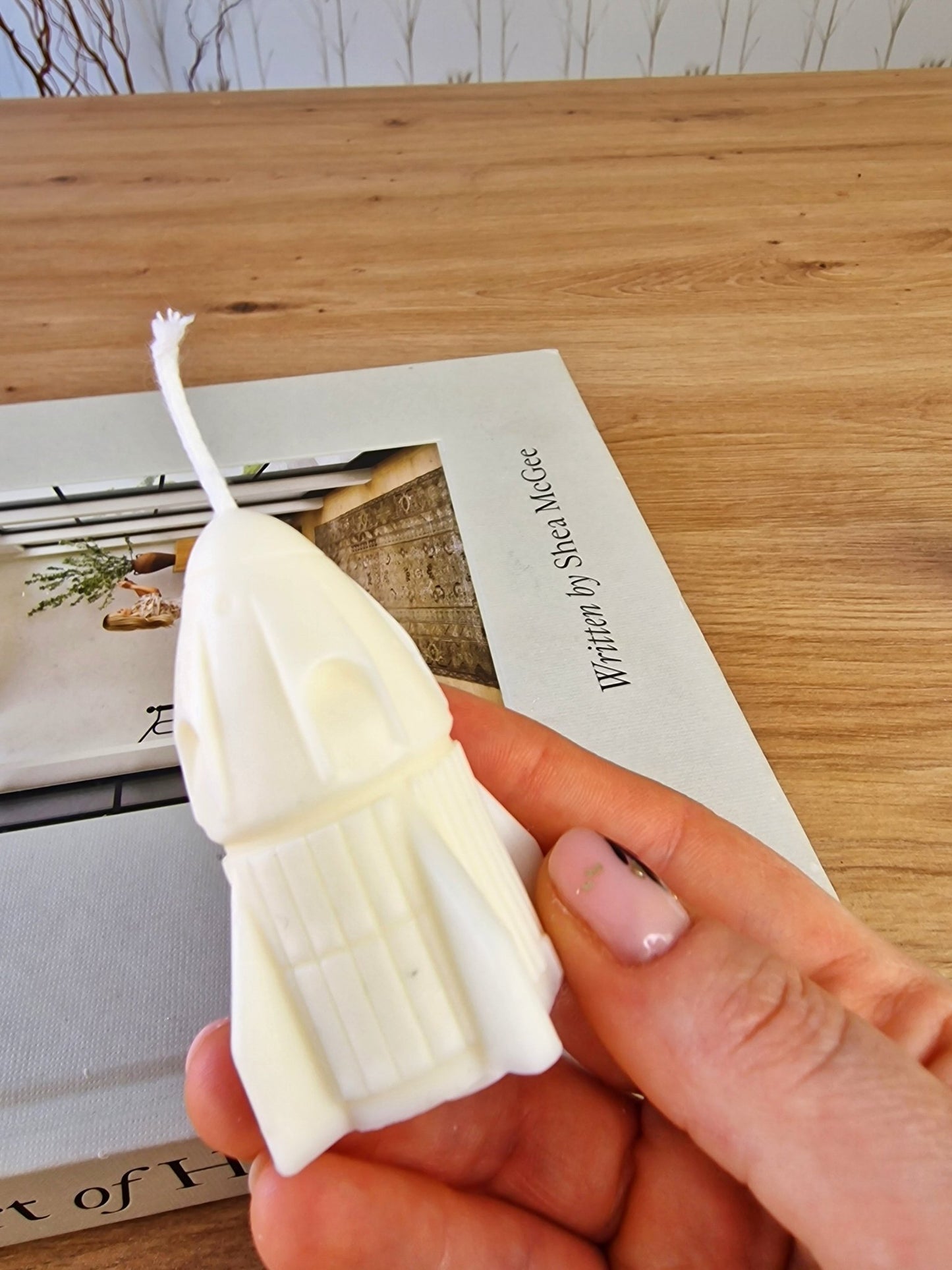 Vela artesanal Vela Cohete Futurista hecho a mano en Taller Floral by Vera Kiperi Zaragoza