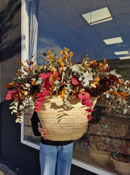 artesanal Capazo Eucalipto preservado hecho a mano en Taller Floral by Vera Kiperi Zaragoza