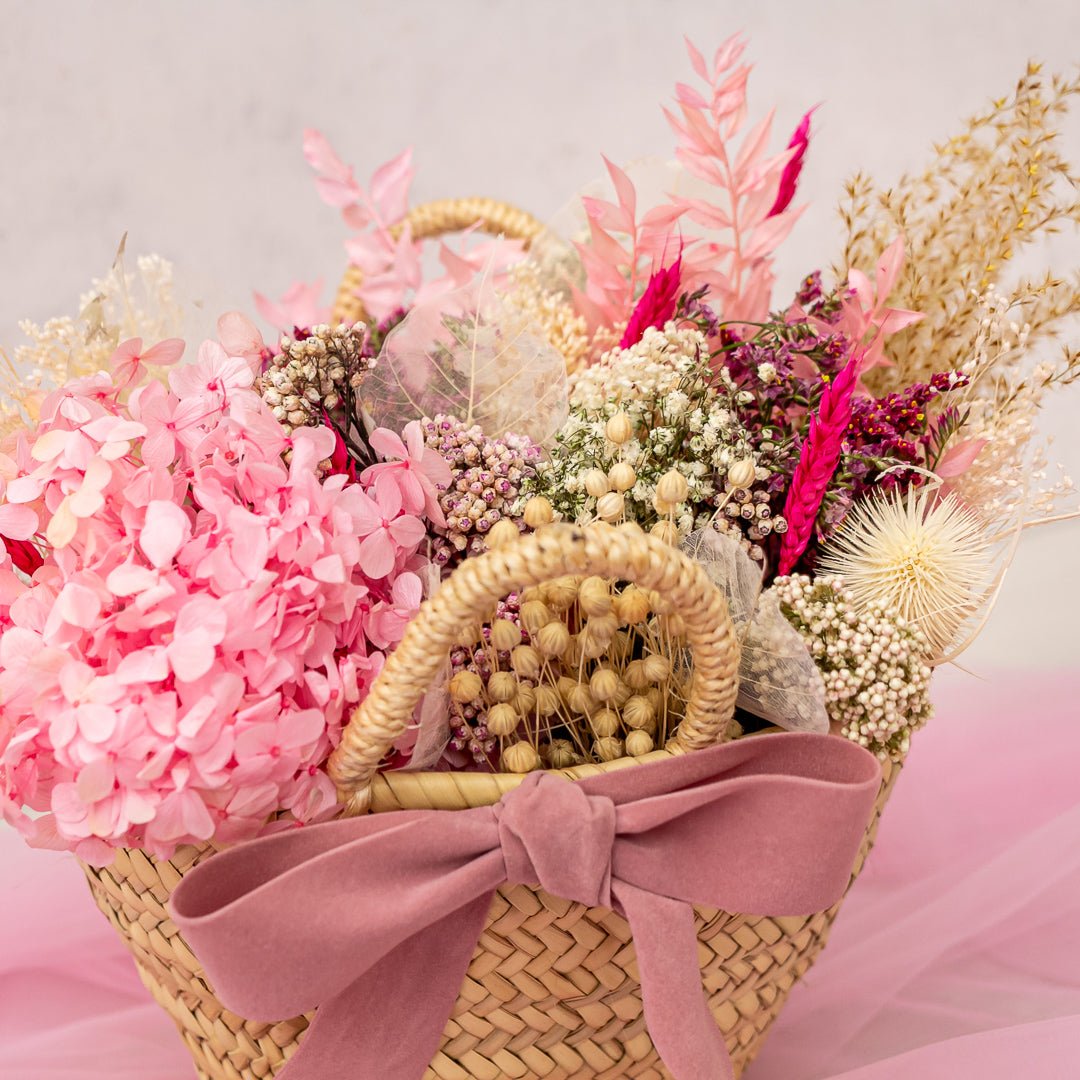 artesanal Cesta de Sueños Florales hecho a mano en Taller Floral by Vera Kiperi Zaragoza