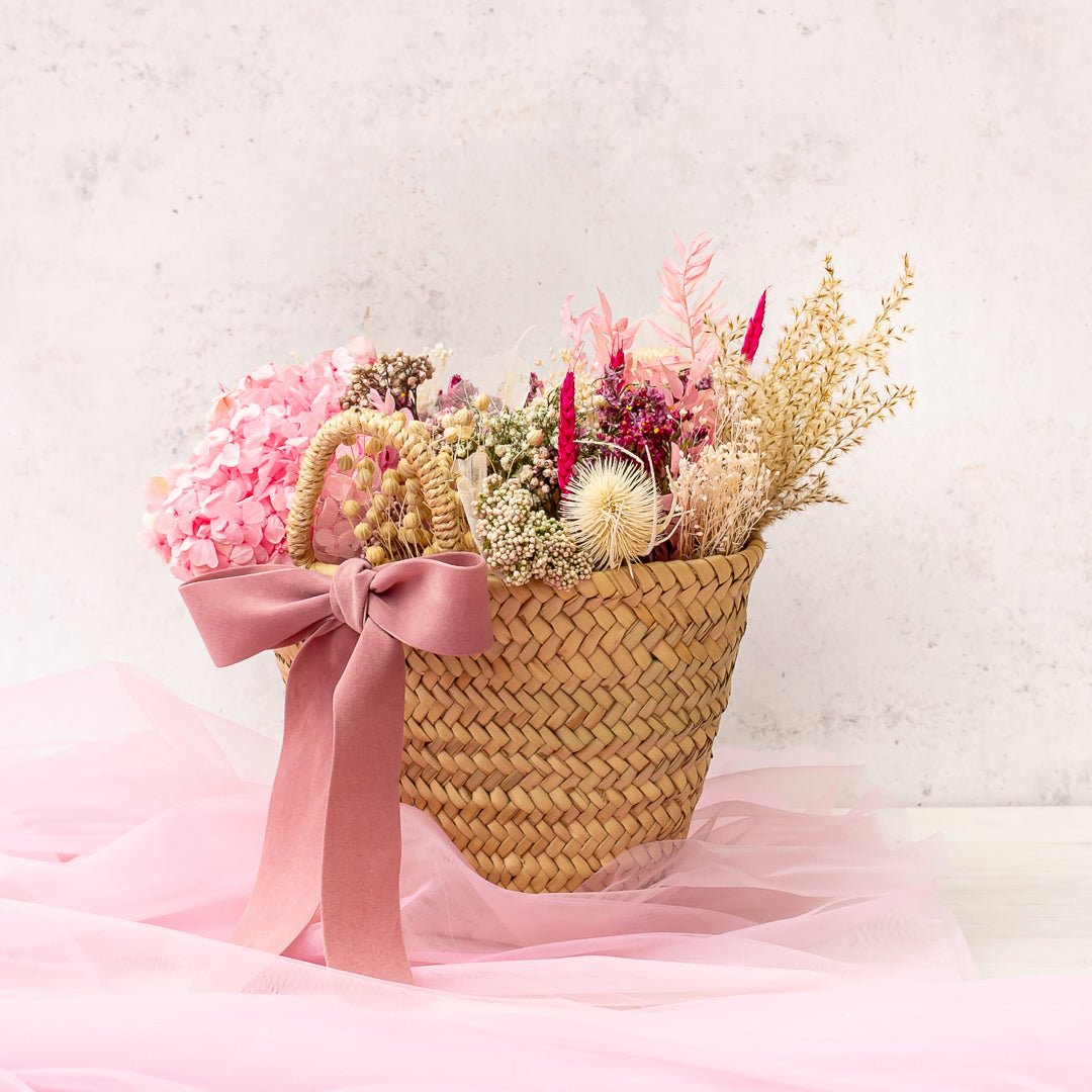 artesanal Cesta de Sueños Florales hecho a mano en Taller Floral by Vera Kiperi Zaragoza