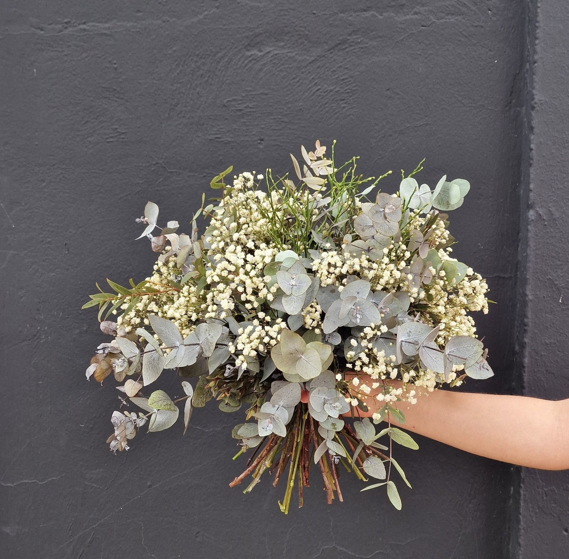 Ramo artesanal Ramo Brisa – Ramo flores preservadas hecho a mano en Taller Floral by Vera Kiperi Zaragoza