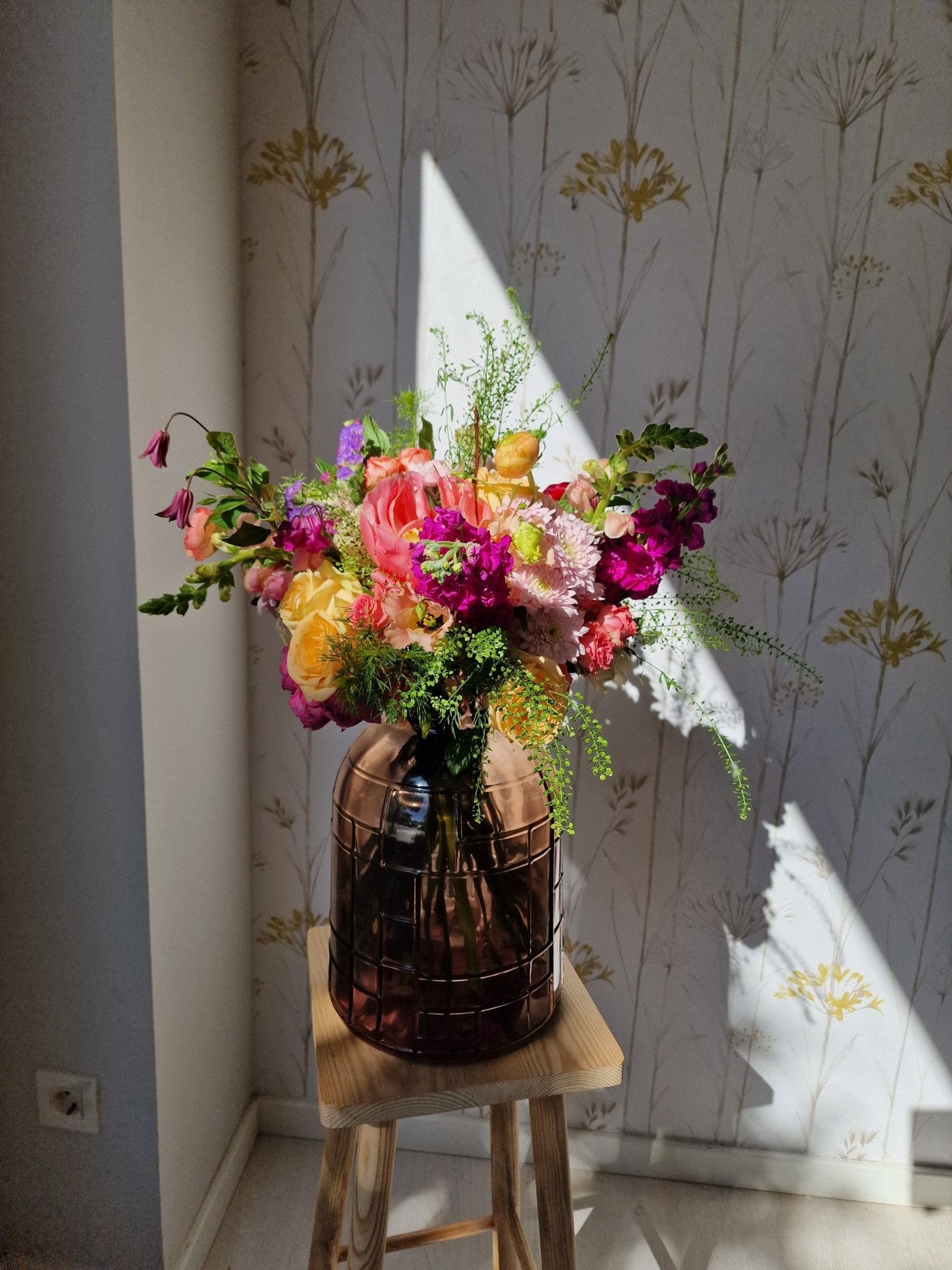 artesanal Ramo Dia de la Madre "GRACIAS" hecho a mano en Taller Floral by Vera Kiperi Zaragoza