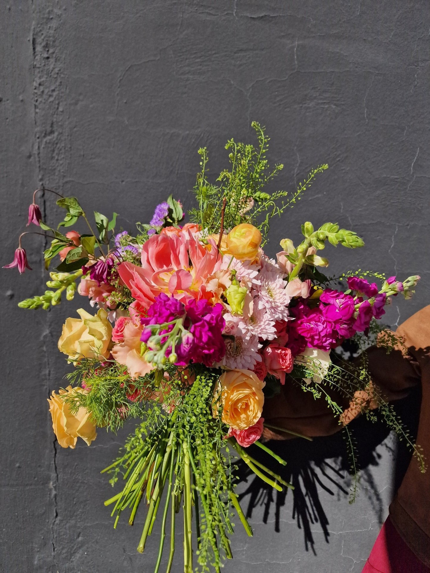 artesanal Ramo Dia de la Madre "GRACIAS" hecho a mano en Taller Floral by Vera Kiperi Zaragoza