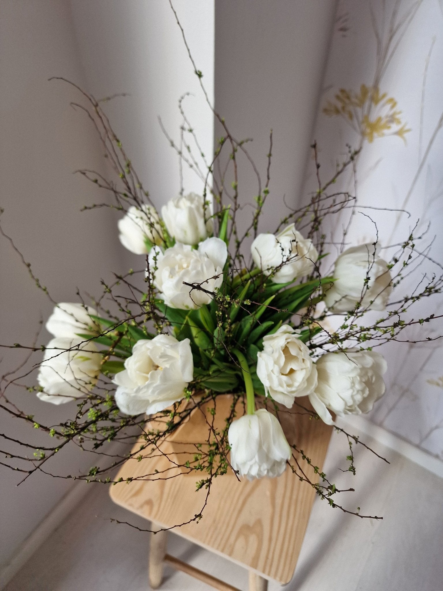 artesanal Ramo Dia de la Madre PRIMAVERA hecho a mano en Taller Floral by Vera Kiperi Zaragoza