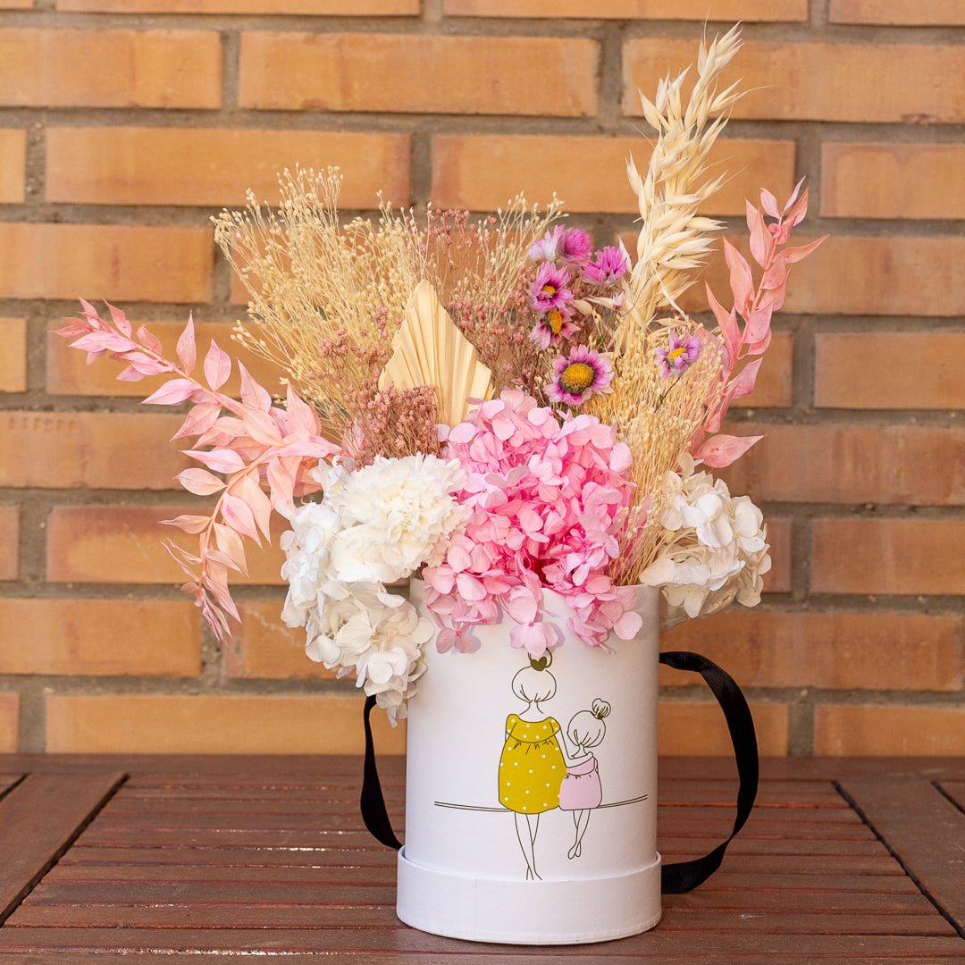 Ramo artesanal Ramo Maternal hecho a mano en Taller Floral by Vera Kiperi Zaragoza