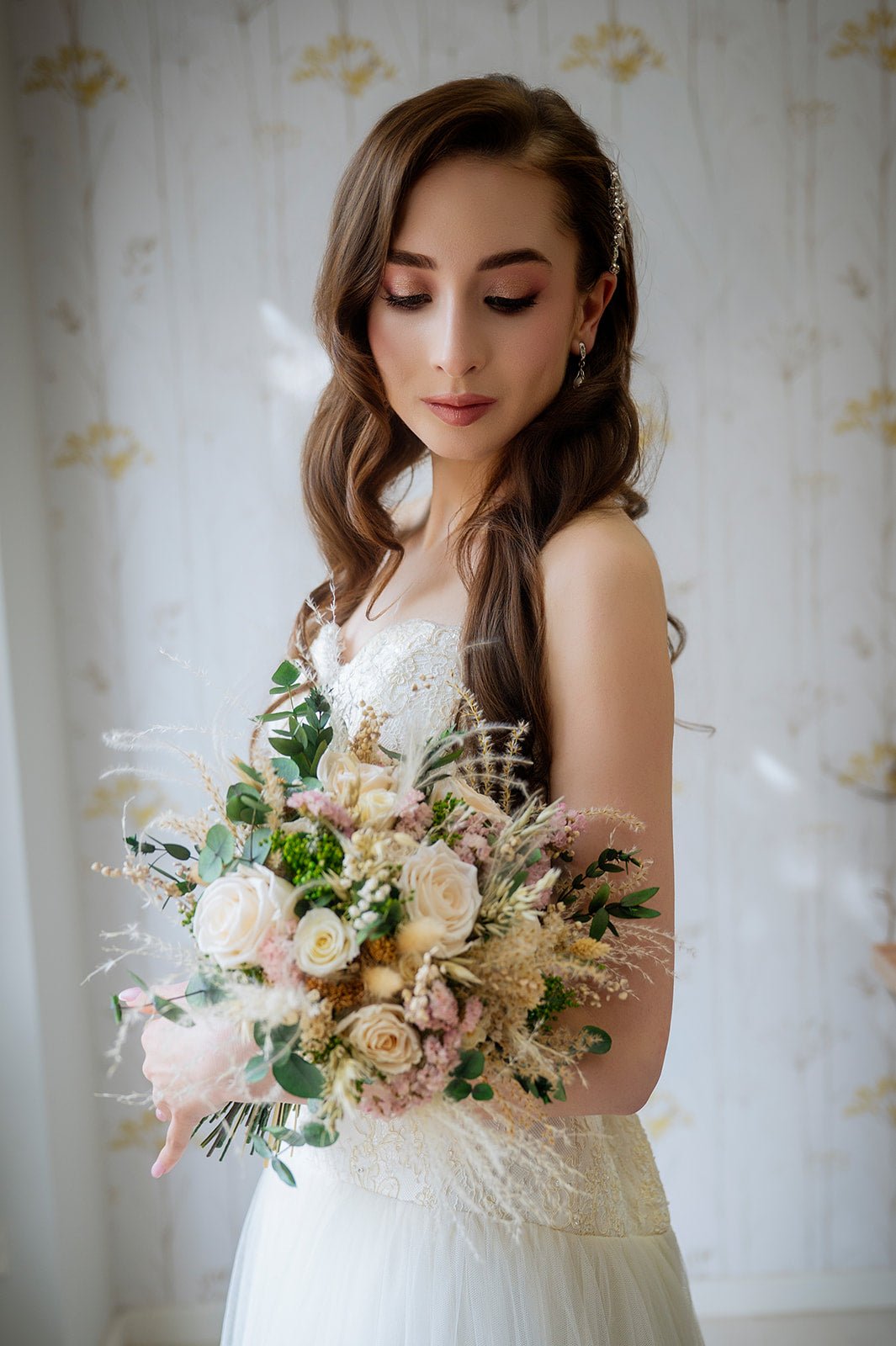 Ramo artesanal Ramo de Novia Romántico hecho a mano en Taller Floral by Vera Kiperi Zaragoza