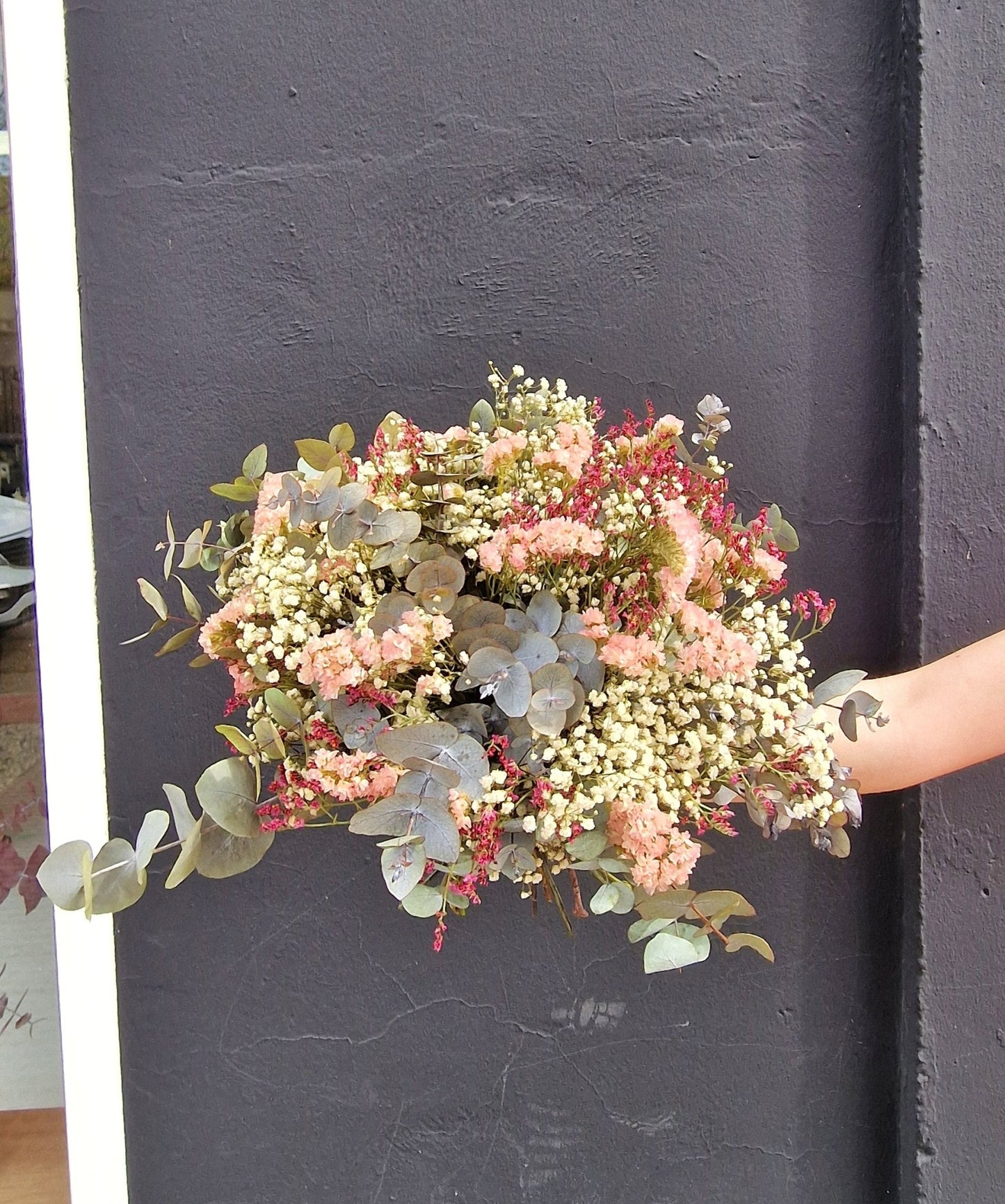 Ramo artesanal Ramo Sereno – Ramo flores preservadas hecho a mano en Taller Floral by Vera Kiperi Zaragoza