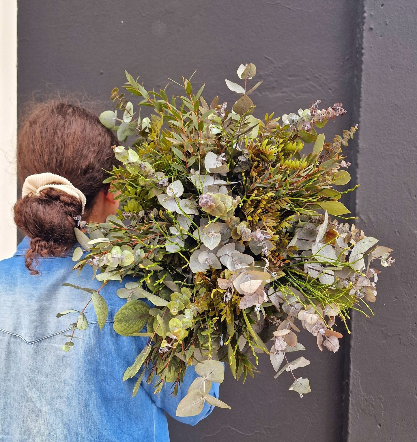 Ramo artesanal Ramo Verde – Ramo flores preservadas hecho a mano en Taller Floral by Vera Kiperi Zaragoza