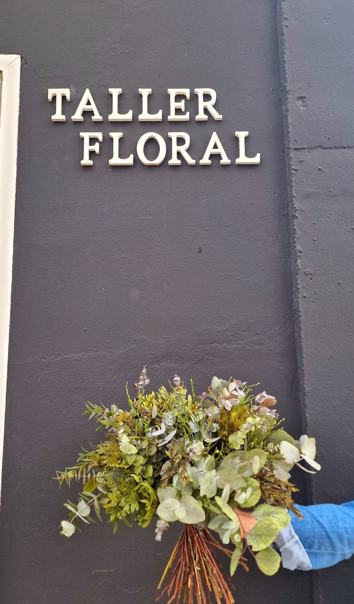 Ramo artesanal Ramo Verde – Ramo flores preservadas hecho a mano en Taller Floral by Vera Kiperi Zaragoza