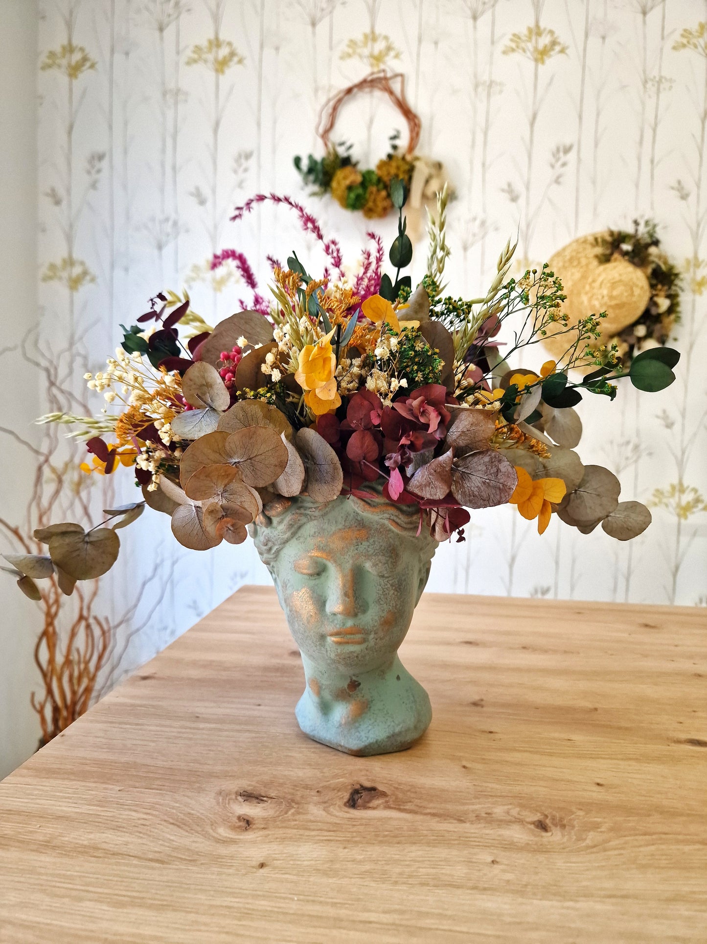 Taller: Maceta Cabeza de Mujer con Flores Preservadas- sabado, 3 de octubre