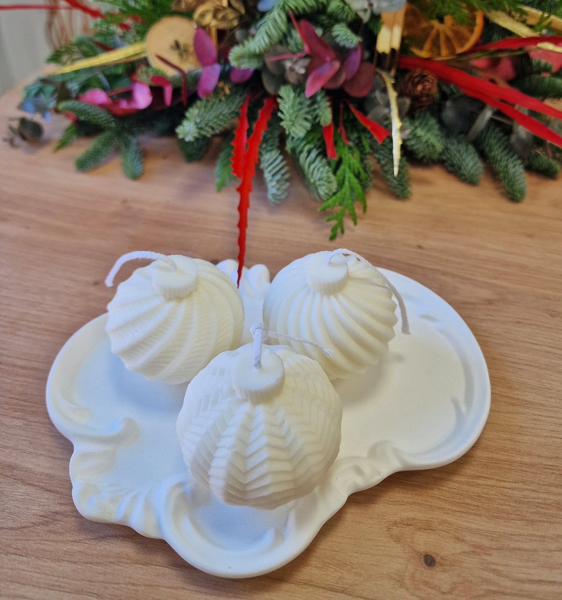 artesanal Set Velas Globos Blancos hecho a mano en Taller Floral by Vera Kiperi Zaragoza