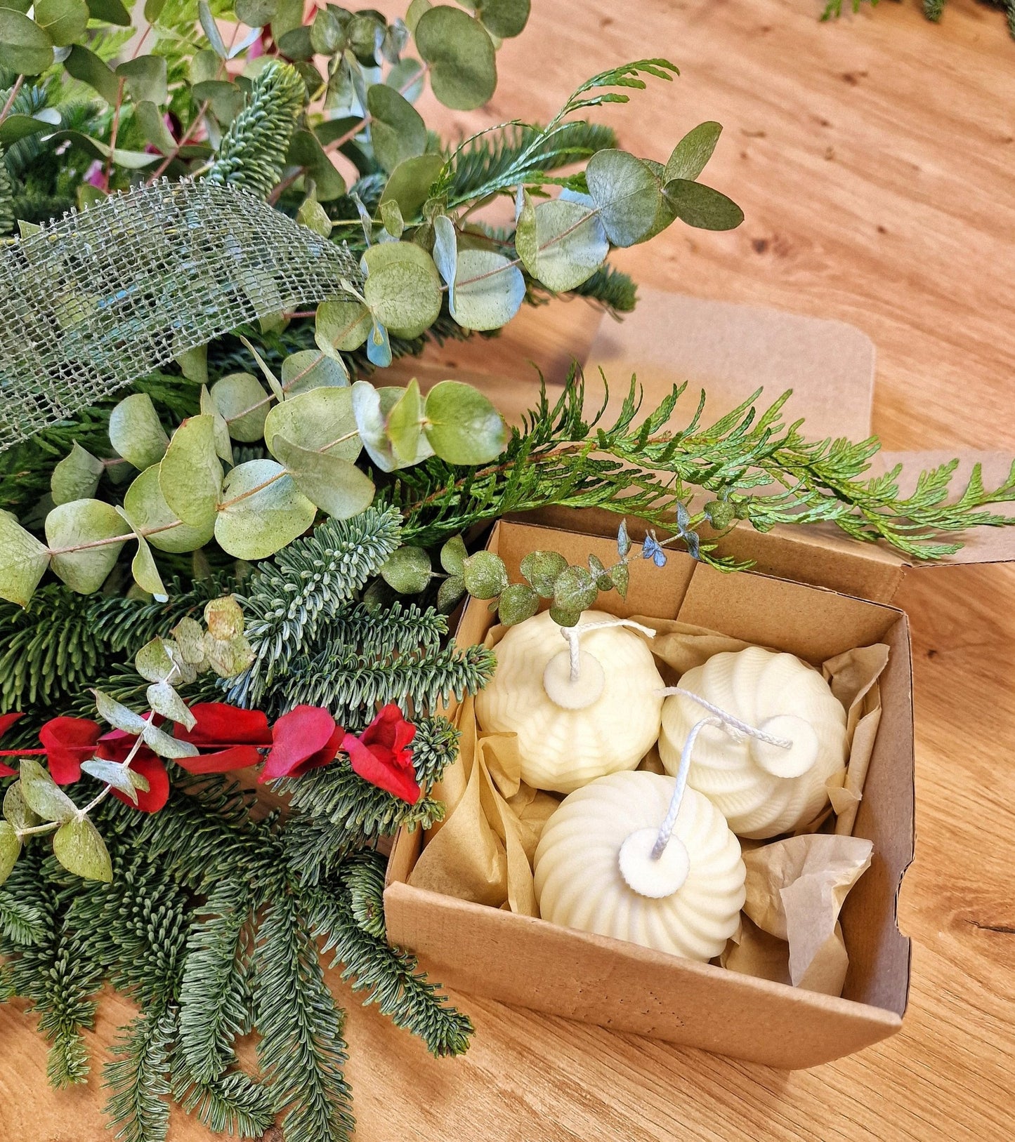 artesanal Set Velas Globos Blancos hecho a mano en Taller Floral by Vera Kiperi Zaragoza