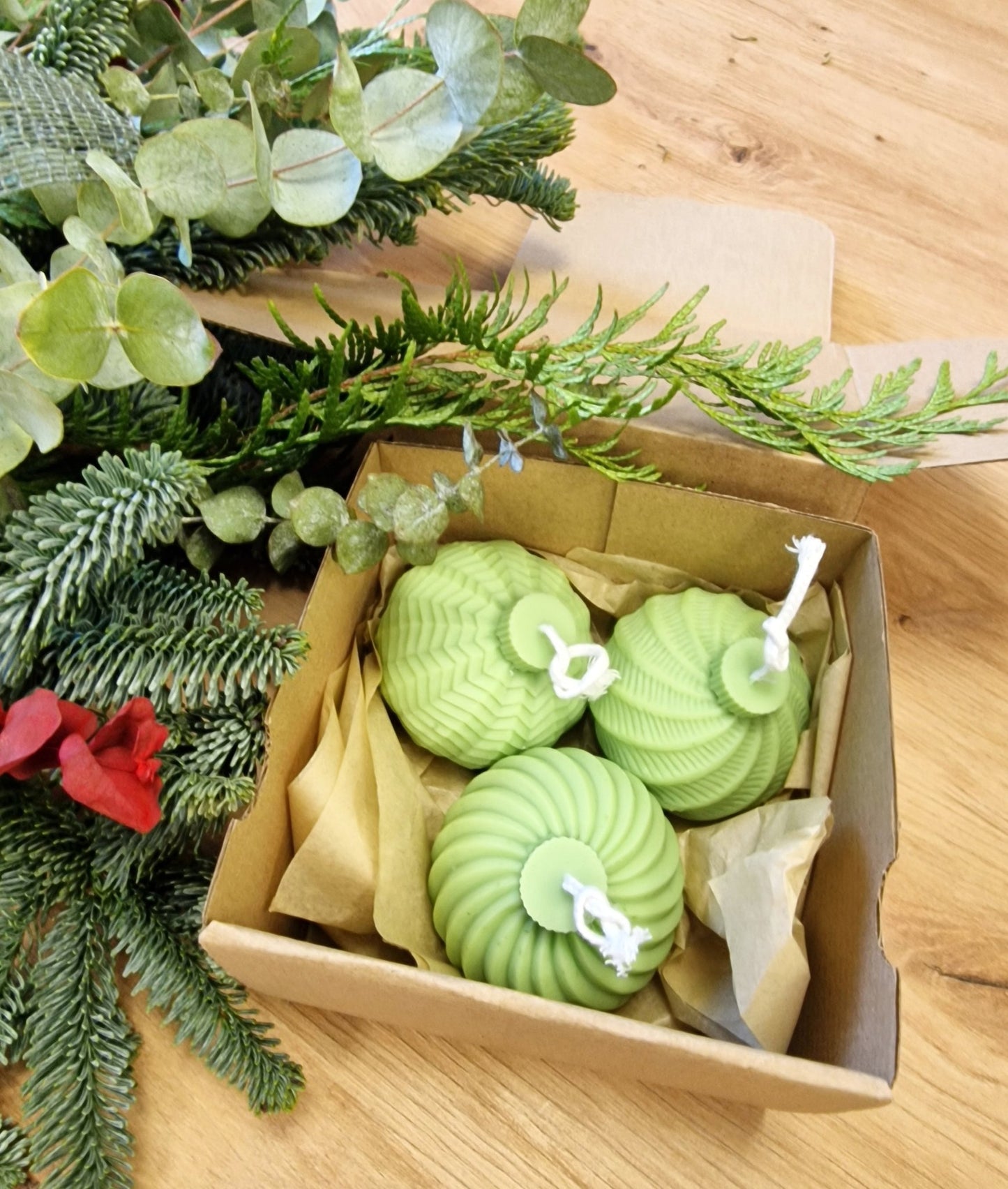 artesanal Set Velas Globos Verde claro hecho a mano en Taller Floral by Vera Kiperi Zaragoza