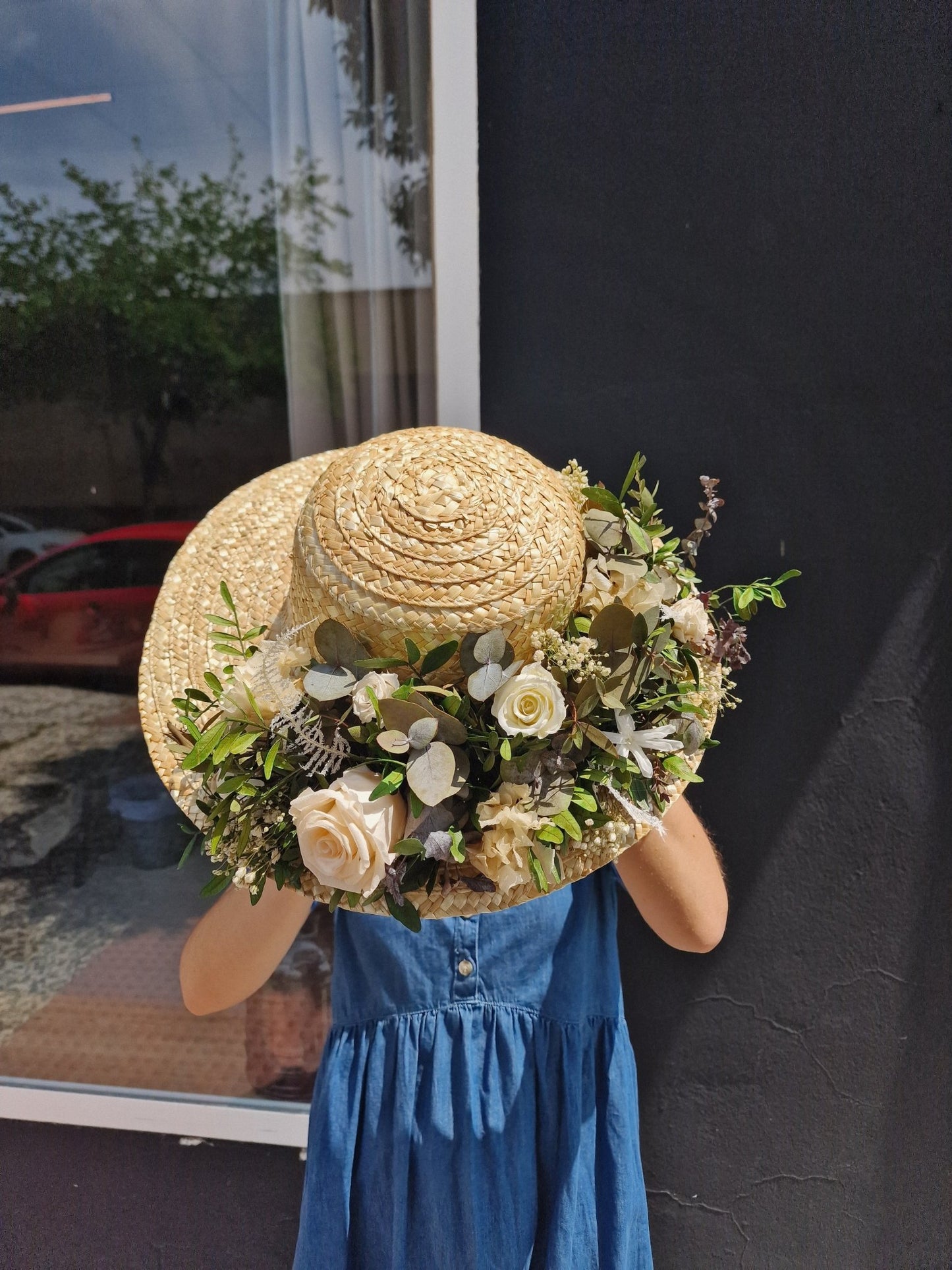 Sombrero artesanal Sombreros con Flores Preservadas hecho a mano en Taller Floral by Vera Kiperi Zaragoza