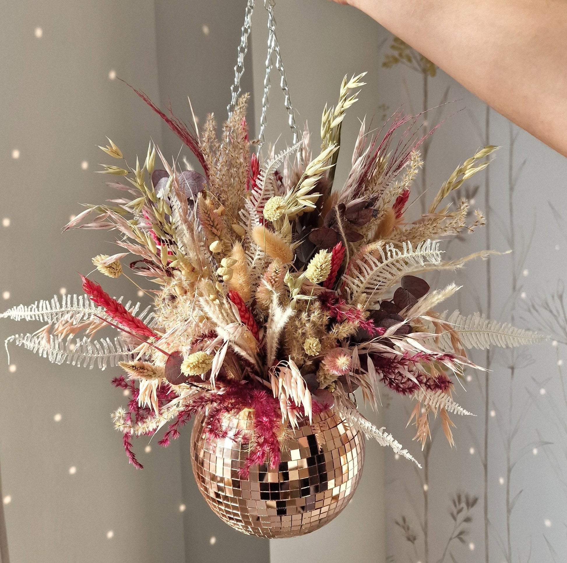 artesanal Taller Bola Disco hecho a mano en Taller Floral by Vera Kiperi Zaragoza