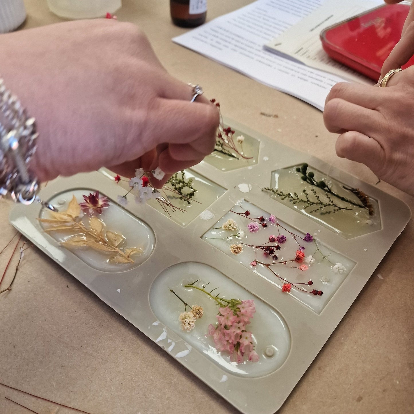 Taller artesanal Taller de Velas Artesanales hecho a mano en Taller Floral by Vera Kiperi Zaragoza