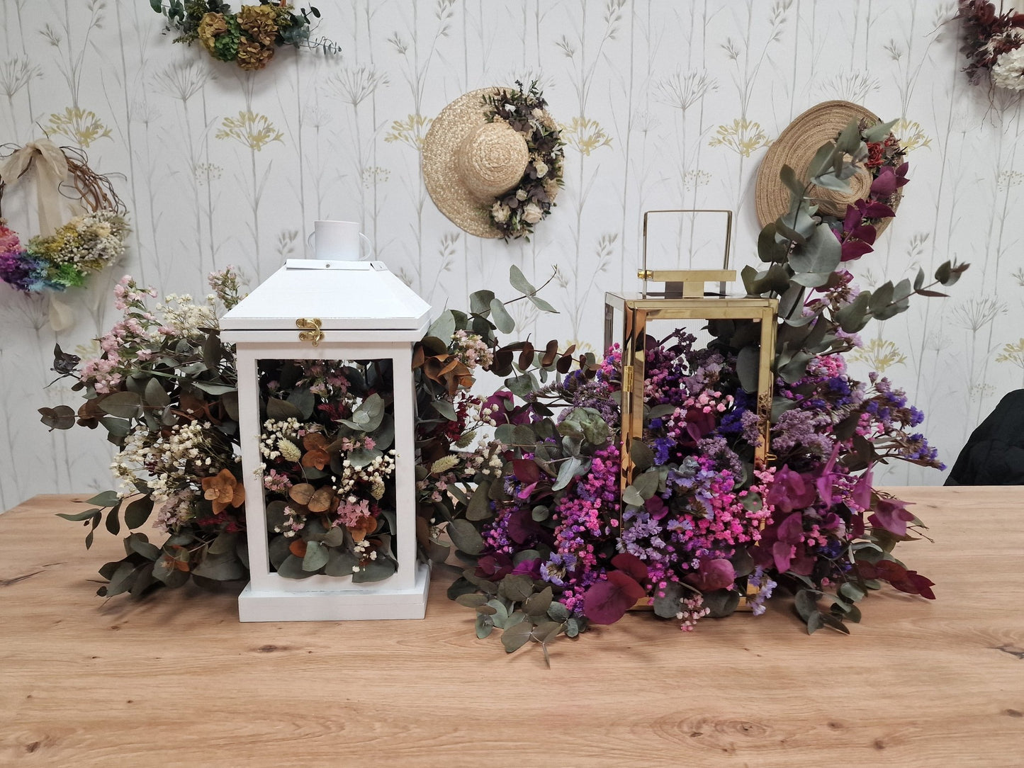 Taller artesanal Taller Farol con Flores Preservadas hecho a mano en Taller Floral by Vera Kiperi Zaragoza