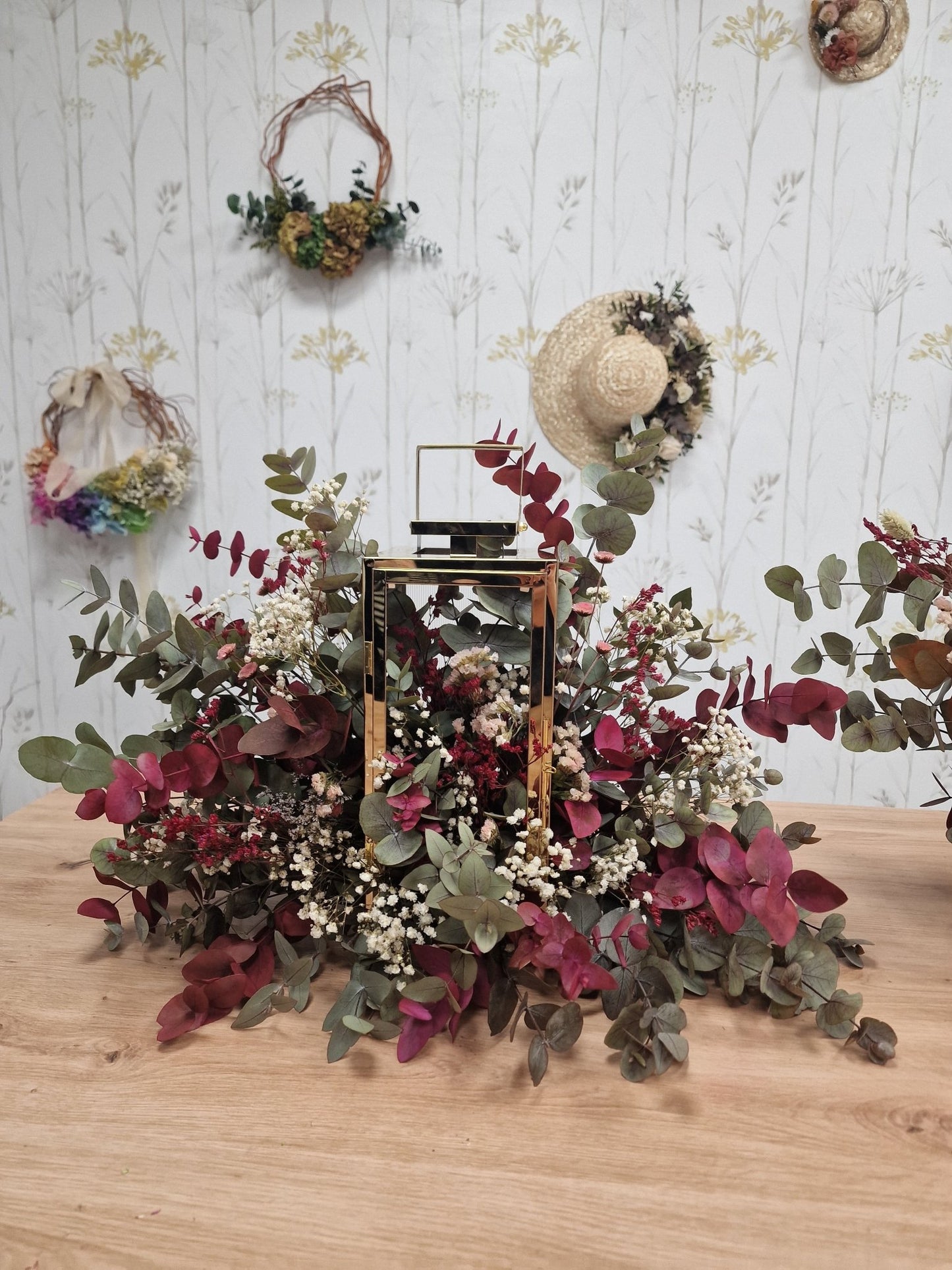 Taller artesanal Taller Farol con Flores Preservadas hecho a mano en Taller Floral by Vera Kiperi Zaragoza