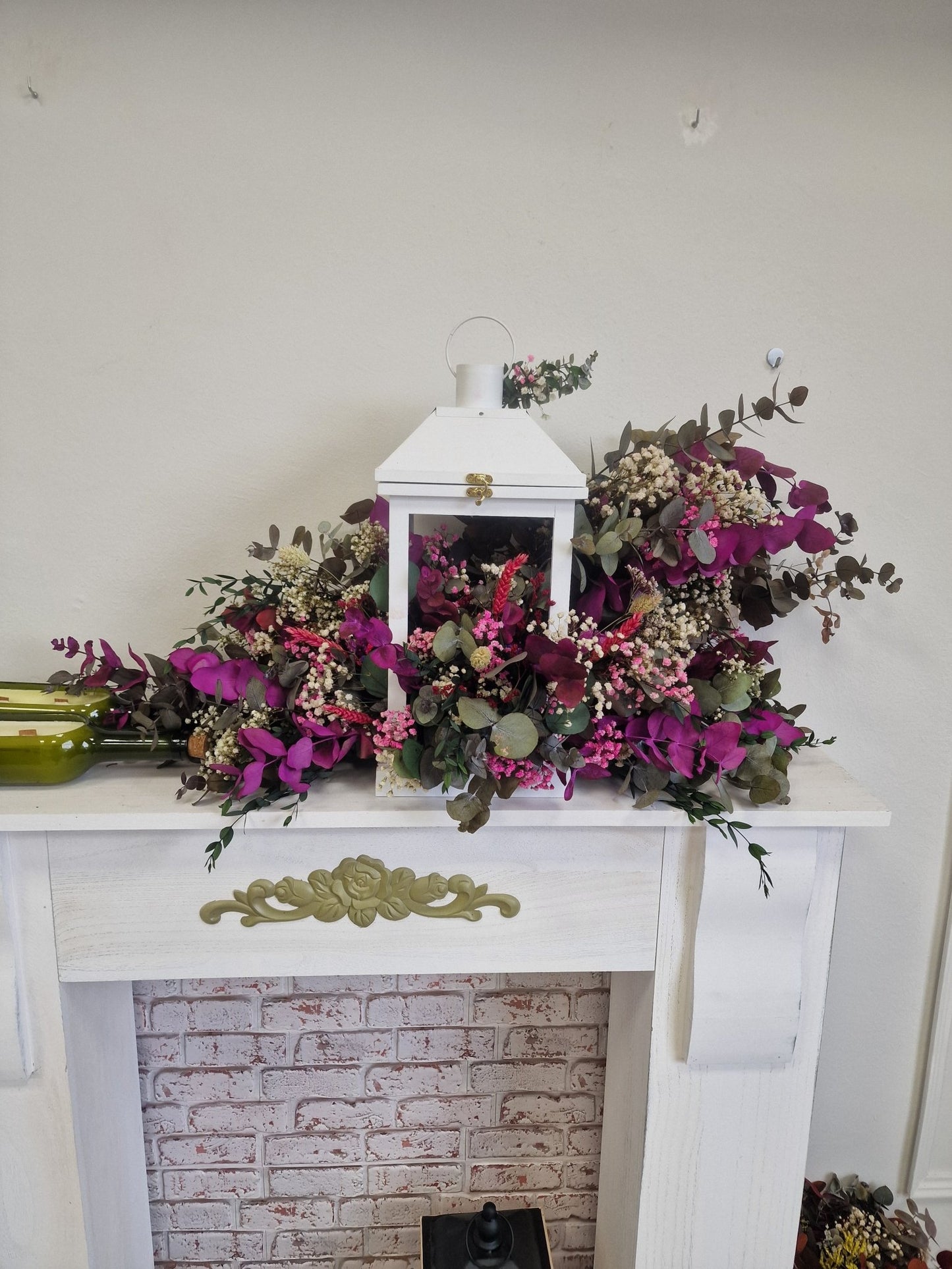 Taller artesanal Taller Farol con Flores Preservadas hecho a mano en Taller Floral by Vera Kiperi Zaragoza