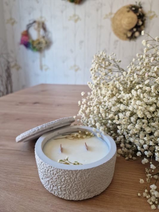 artesanal Vela artesanal aroma LILAS hecho a mano en Taller Floral by Vera Kiperi Zaragoza