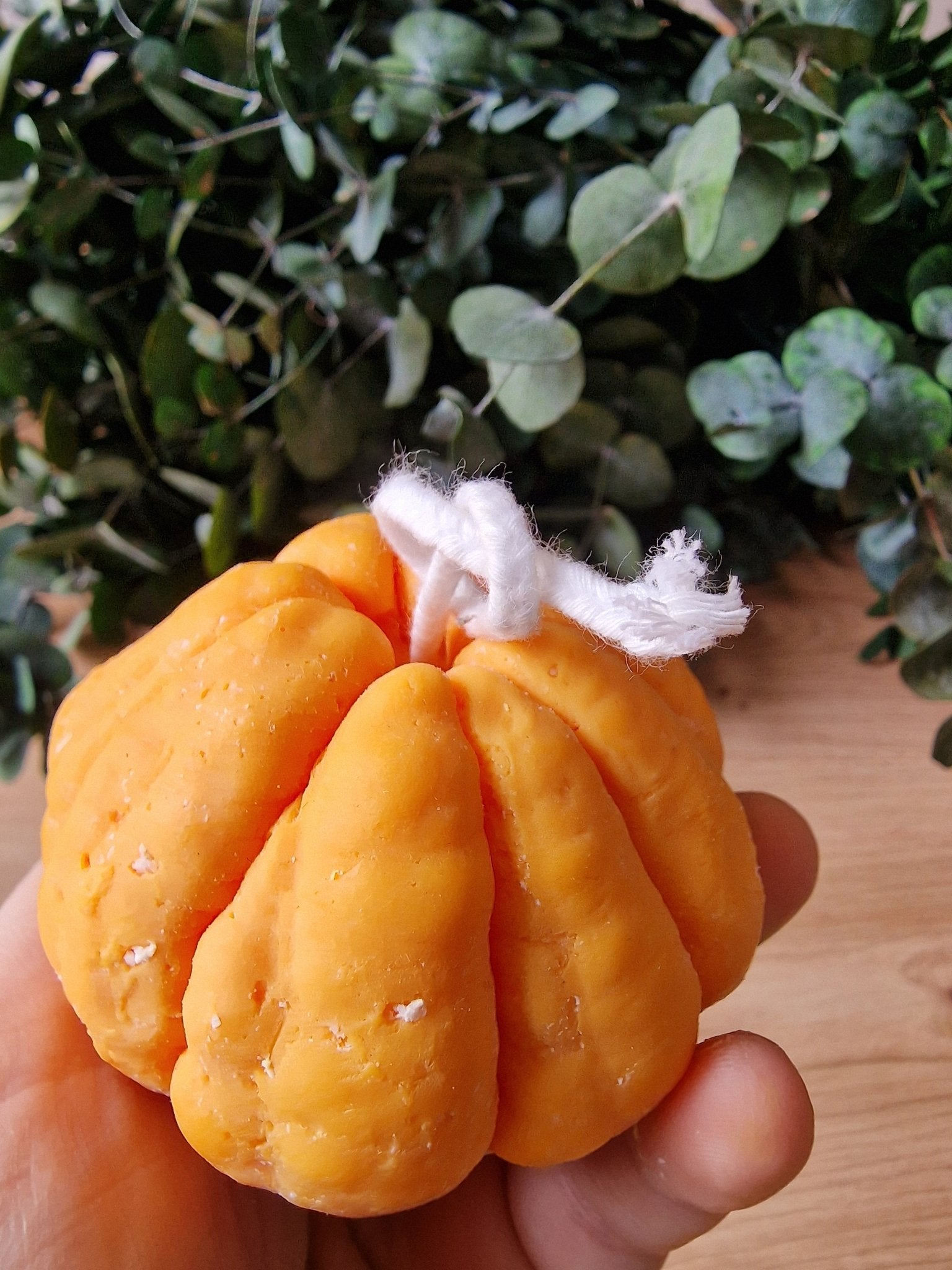 artesanal Vela artesanal Mandarina hecho a mano en Taller Floral by Vera Kiperi Zaragoza
