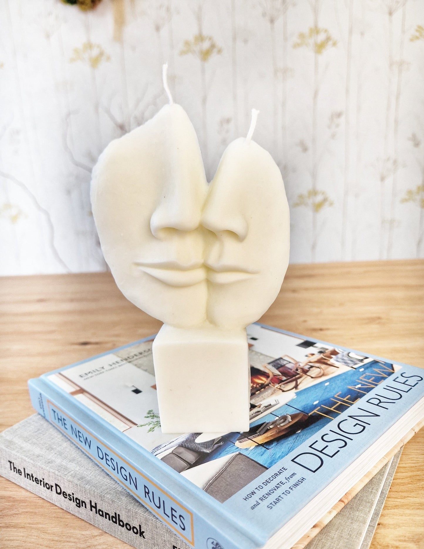 artesanal Vela Beso Infinito hecho a mano en Taller Floral by Vera Kiperi Zaragoza