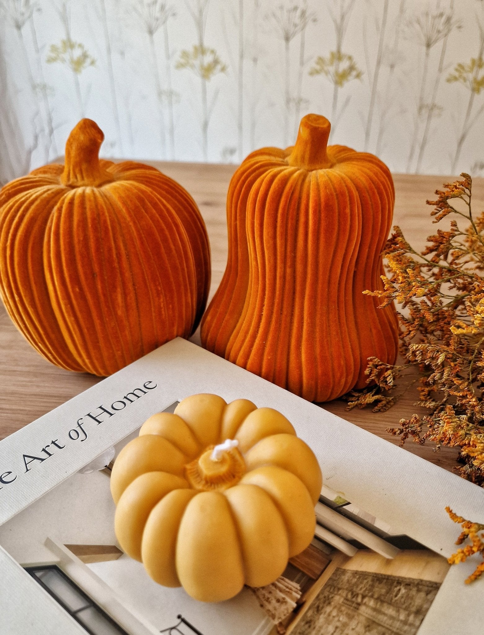 Vela artesanal Vela Calabaza Clásica hecho a mano en Taller Floral by Vera Kiperi Zaragoza