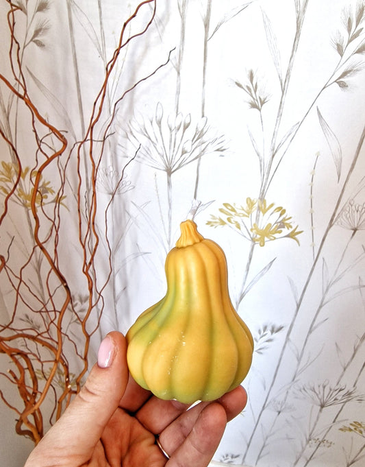 Vela artesanal Vela Calabaza Mini Pera hecho a mano en Taller Floral by Vera Kiperi Zaragoza