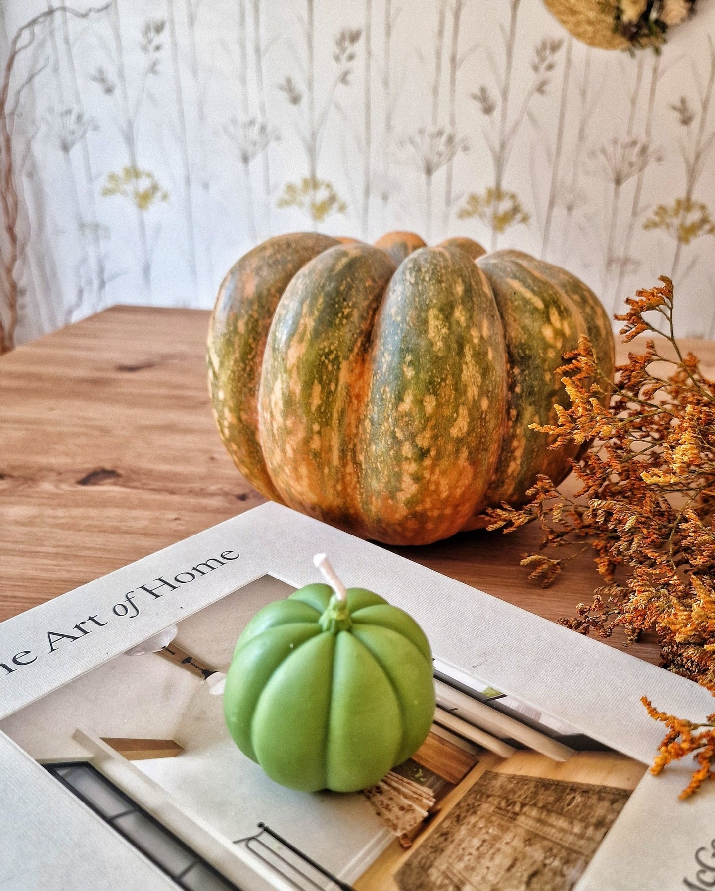 Vela artesanal Vela Calabaza Mini hecho a mano en Taller Floral by Vera Kiperi Zaragoza