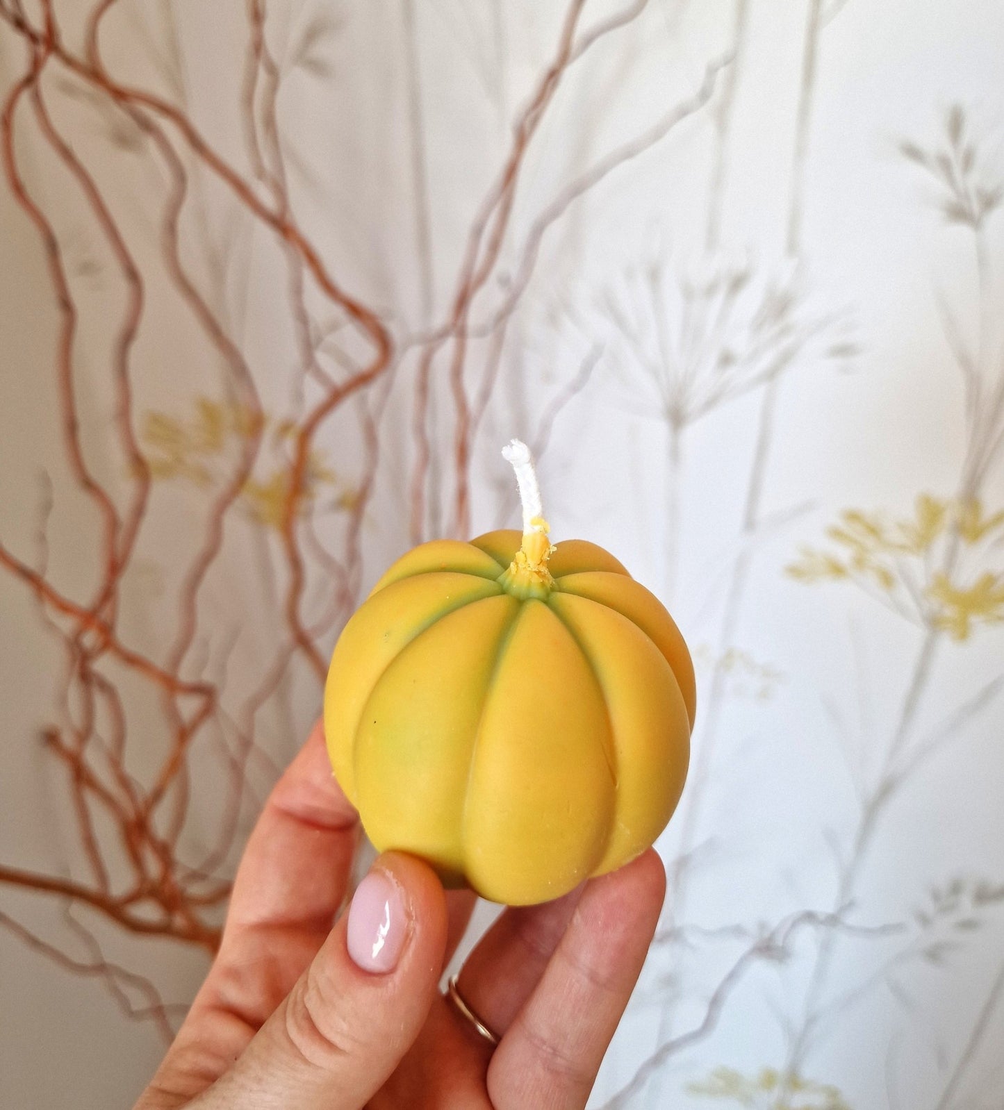 Vela artesanal Vela Calabaza Mini hecho a mano en Taller Floral by Vera Kiperi Zaragoza