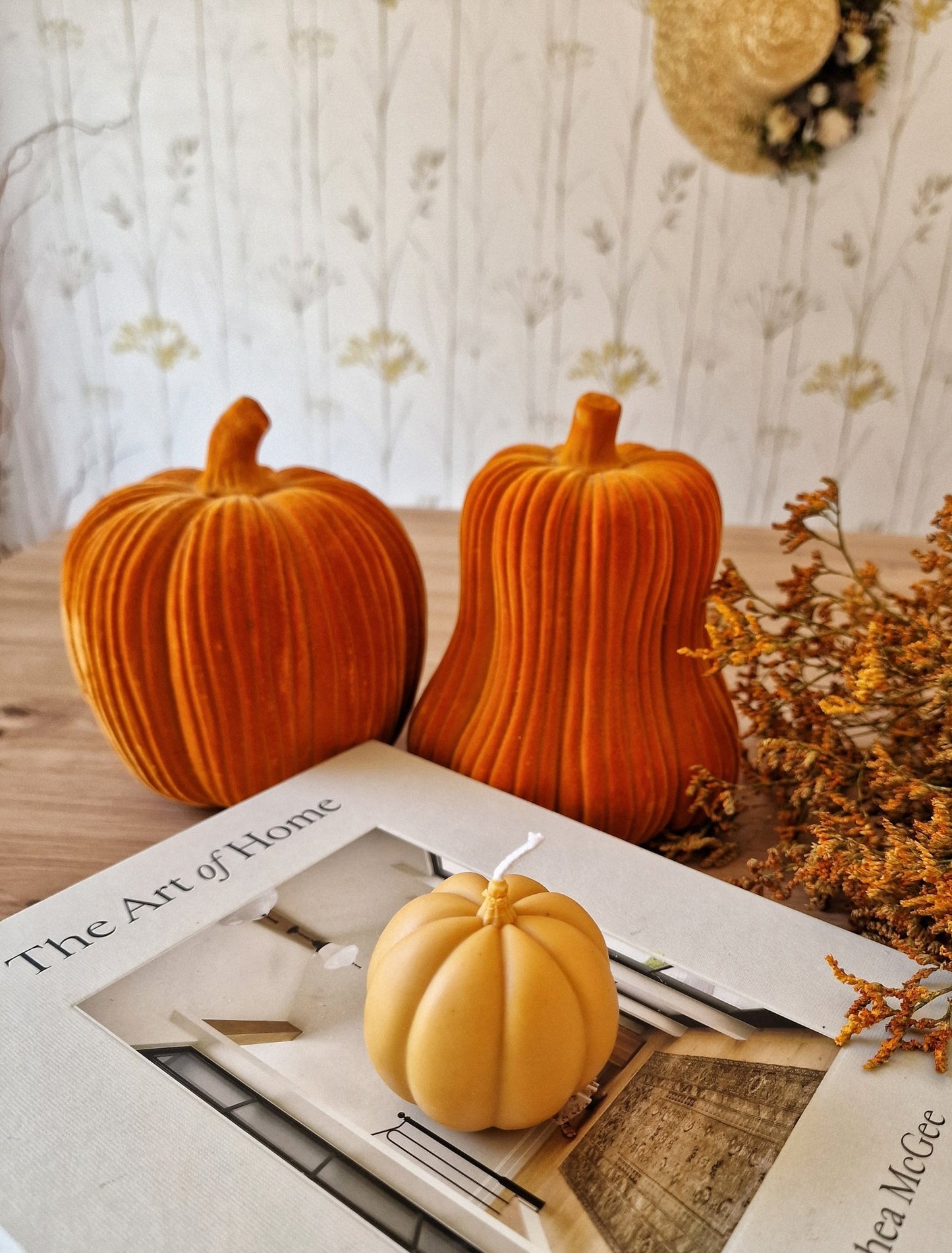 Vela artesanal Vela Calabaza Mini hecho a mano en Taller Floral by Vera Kiperi Zaragoza