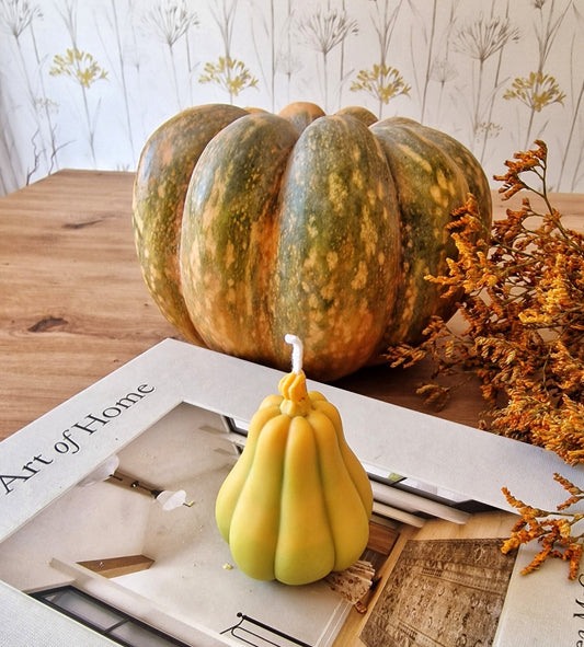 Vela artesanal Vela Calabaza Pequeña hecho a mano en Taller Floral by Vera Kiperi Zaragoza