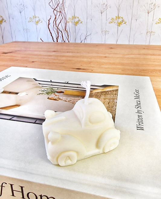 Vela artesanal Vela Coche retro hecho a mano en Taller Floral by Vera Kiperi Zaragoza