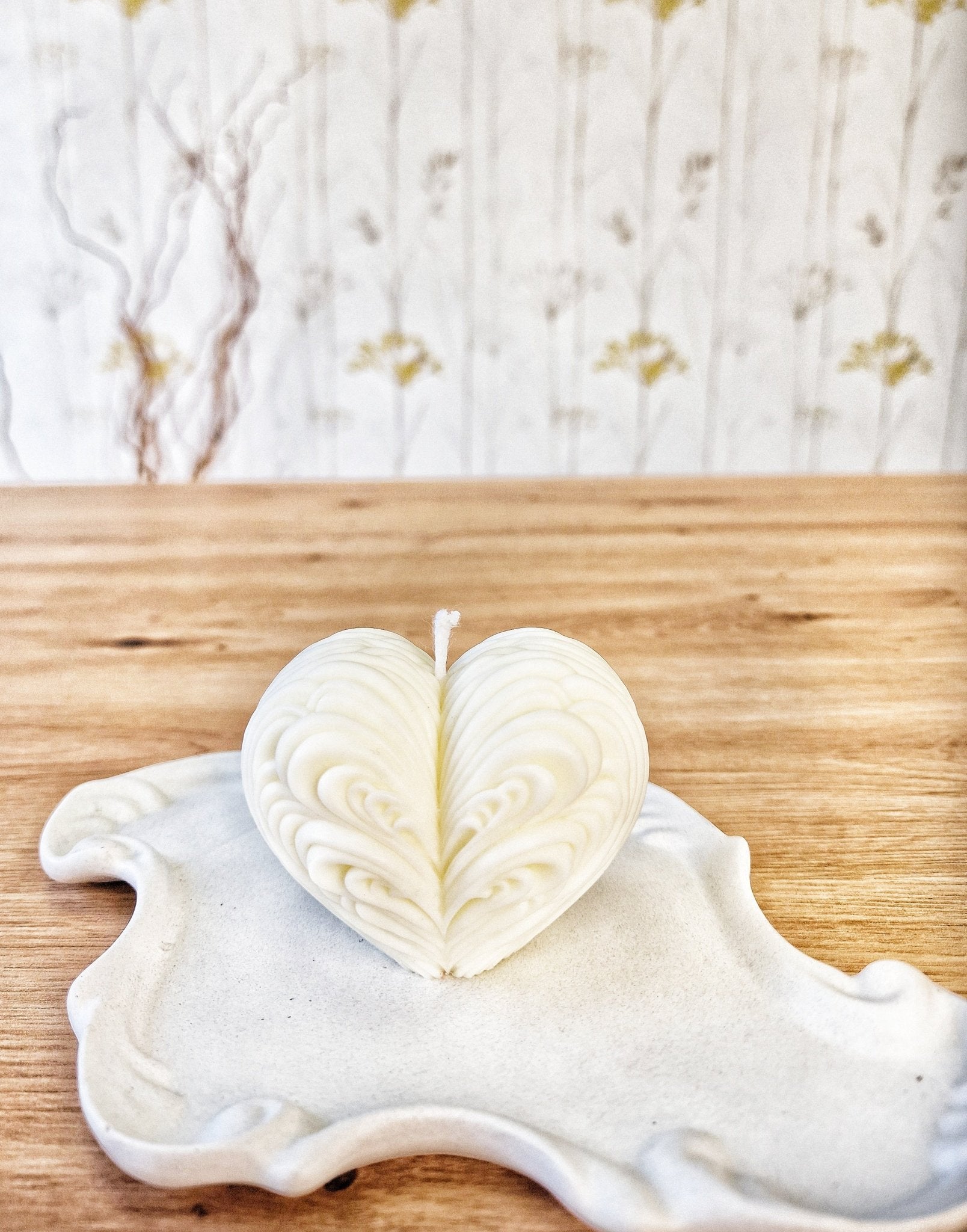 artesanal Vela Corazon Blanco Puro hecho a mano en Taller Floral by Vera Kiperi Zaragoza