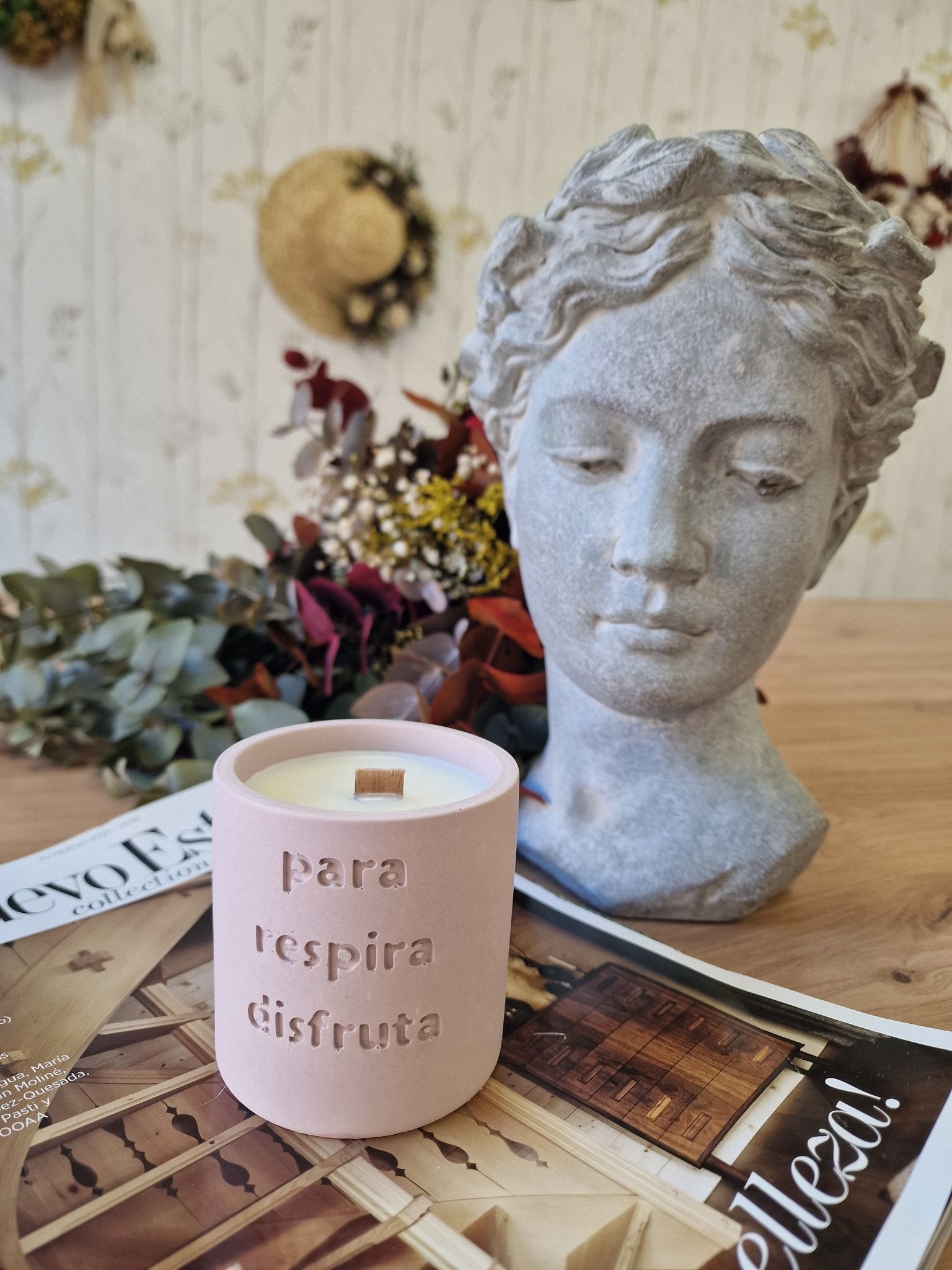 artesanal Vela " disfruta " hecho a mano en Taller Floral by Vera Kiperi Zaragoza