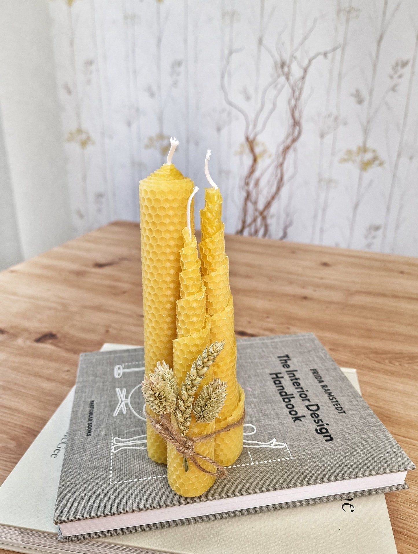 artesanal Vela Luz de Miel hecho a mano en Taller Floral by Vera Kiperi Zaragoza