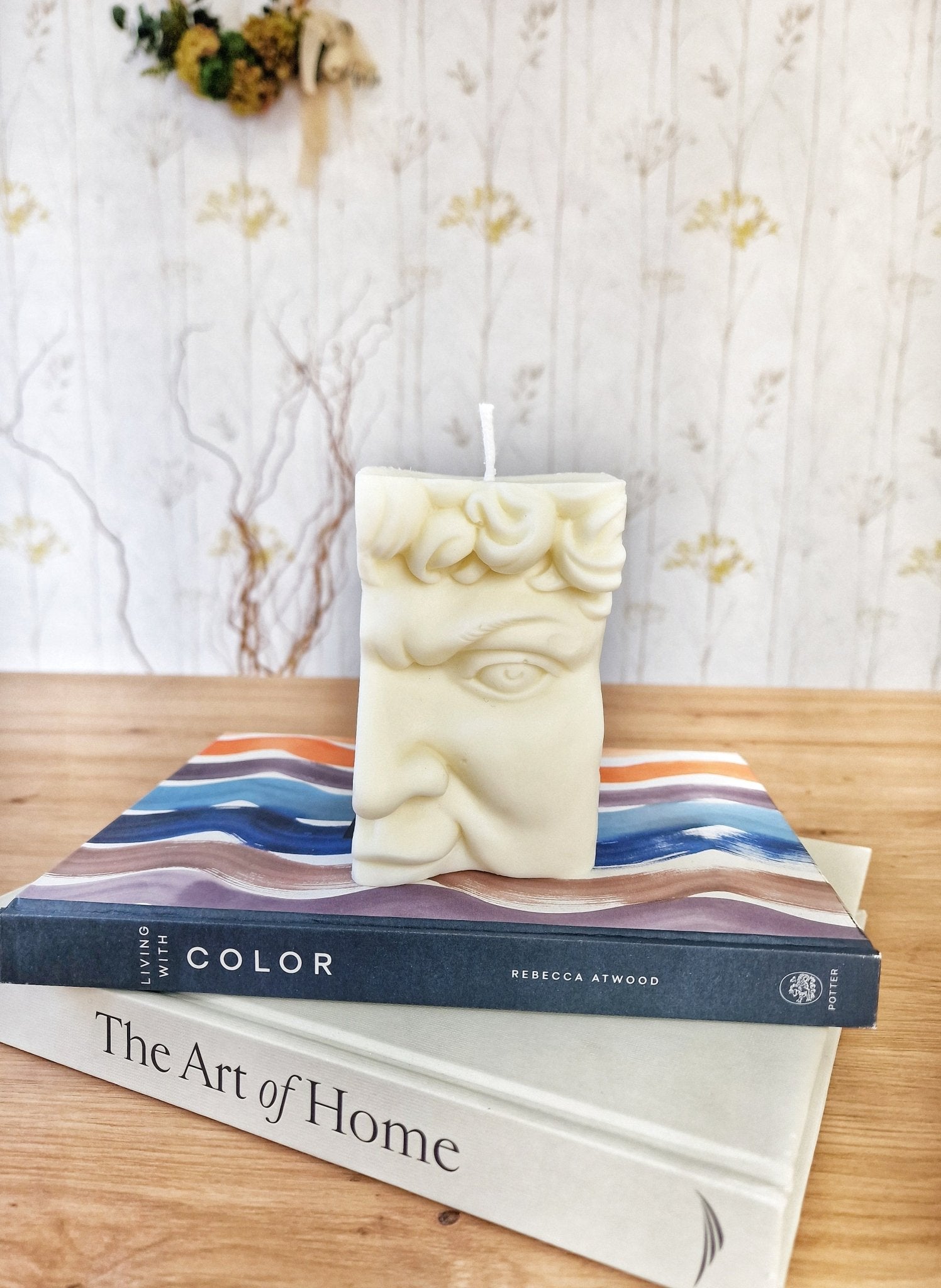 Vela artesanal Vela Mirada Clásica hecho a mano en Taller Floral by Vera Kiperi Zaragoza