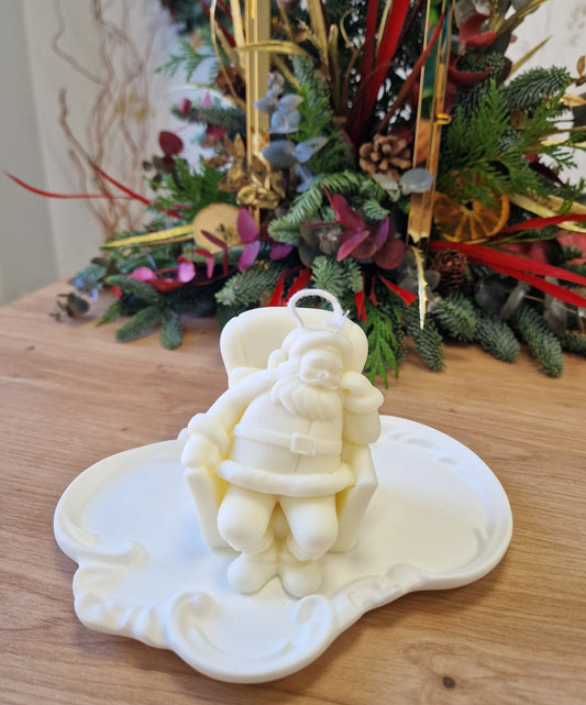 artesanal Vela Papa Noel sentado hecho a mano en Taller Floral by Vera Kiperi Zaragoza